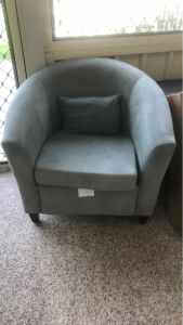 Semi circle lounge chair with cushion