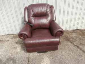 Electric Lift Recliner chair Okin Genuine cow leather Brabd new looks