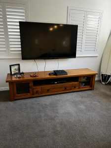 Solid, wooden tv unit