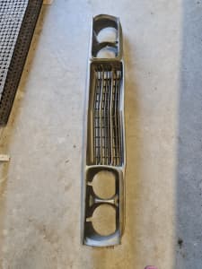 Datsun 180b front grill grille nissan