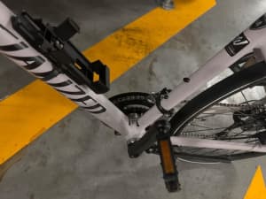 Specialized Sirrus 3.0 2023 with LOCK