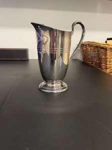 Silver jug, 17 cms high. excellent condition