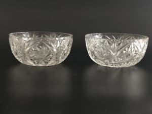 As new a set of 2 vintage Bohemia Led Crystal diamond cut small bowls