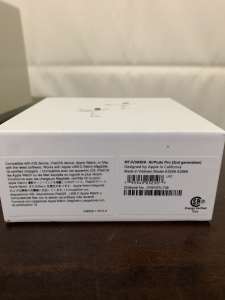 Apple AirPods generation 2 pro - white with MagSafe charging case