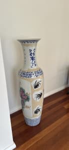 Vintage ceramic Chinese vase 1.2m tall