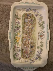 ROYAL DOULTON THE PICNIC COLLECTABLE PLATE