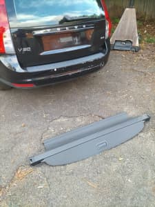 VOLVO V50 2010 LOAD NET LUGGAGE COVER DOG GUARD 
