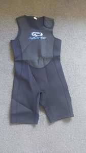 XL wetsuit Aropec sleeveless