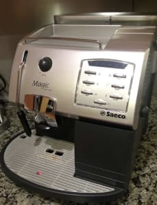 Saeco Magic Deluxe Automatic Espresso Coffee Cappuccino Machine