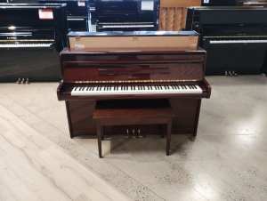 Kawai Student Upright Piano, Great Condition, 5 Year Warranty