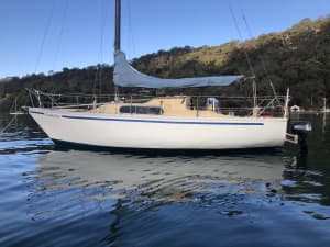 25’ foot Yacht sail boat