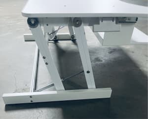 Ovation Sit Stand Unit - Medium