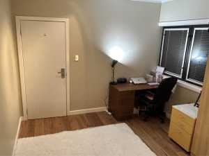 ASAP $250 room for single female tenant