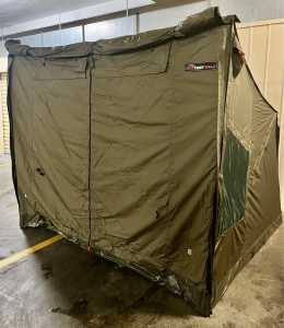Wanted: OZTENT RV-3 : in near perfect condition