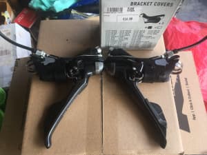 Shimano Ultegra ST-RS685 11 speed shifters Mechanical / Disc New Hoods