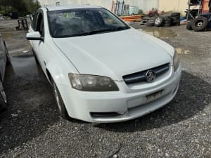 Wrecking 2009 Holden commodore