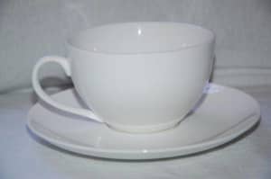 MAXWELL & WILLIAMS White Porcelain Cup & Saucer - EUC