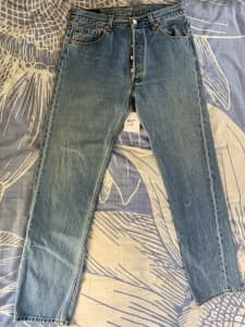 Levi’s 501 Men’s Vintage 1997 Canadian made Jeans 34/34 light blue