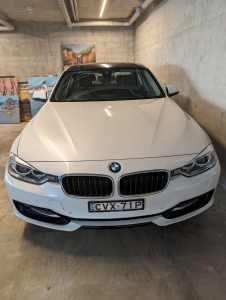 2013 BMW 328i in excellent condition with low kms. Sports Line