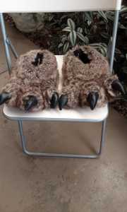 Adult Gruffalo Slippers. Size 10/11. Used but good condition.