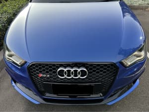 Audi Rs3 blue