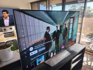 Lg 55bt7 dolby vision 4k 55 inch OLED smart tv in excellent condition