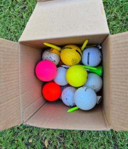 Golf balls and tees 25 in total