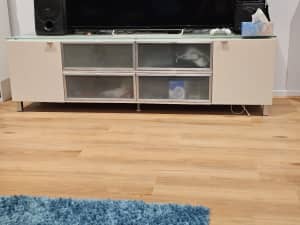 TV Unit in good condition