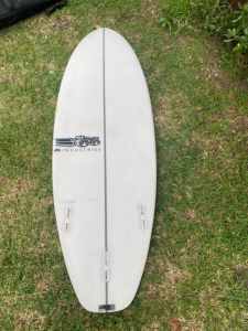 Surfboard JS Xero 60