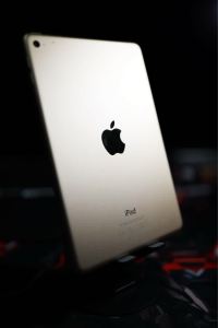 Apple iPad Mini4