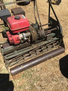 Lawnmower Mowmaster. 36” cut $1500