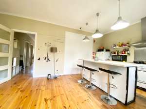 Affordable clean CBD Fringe share house looking for housemate near tra