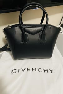 Brand new women’s handbag