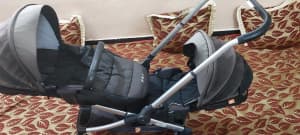 gb brand twin pram in working condition.