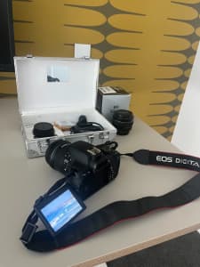 Perfect Camera Starter Kit: Canon EOS700D 2 x Lenses Tripod More