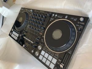 Pioneer DDJ 1000 SRT DJ Controller