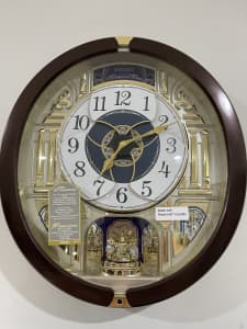 Seiko musical wall clock with Swarovski crystal (axman 356-b)