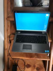 Dell Laptop Inspiron 5737