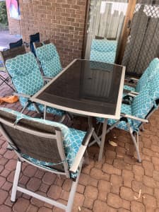 Outdoor table with 6 recliner chairs
