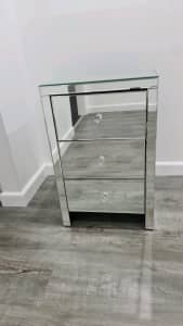 1 Mirror Bedside Tables