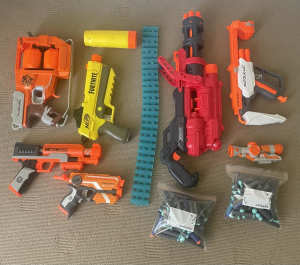 Nerf guns with bullets hardly used