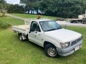 1999 Toyota Hilux 2wd, cold ac, 339000, diesel, steel tray, new tires