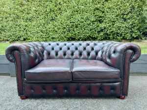 Stunning Genuine Leather Chesterfield Lounge Couch Sofa