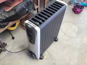 Heater ‘Delonghi’ quality as new