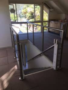 Very SOLID STAINLESS wire BALUSTRADE with tension S/S wires 
