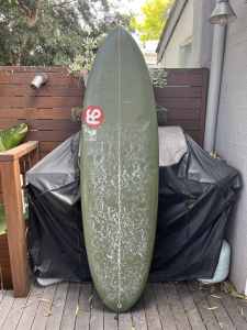 6’0 quad surfboard with fins