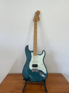 Fender Deluxe Stratocaster Ocean Turqoise
