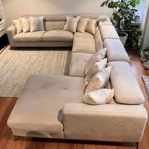 LUSH corner sofa setting - like new