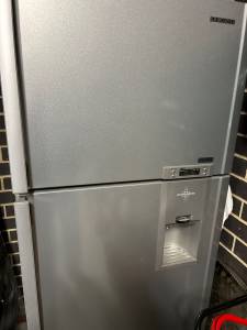 Samsung Silver 518l fridge/freezer