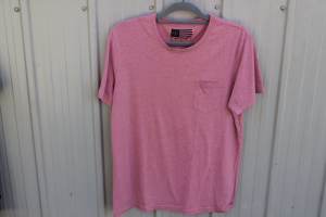 MENS 3 T-SHIRTS IN GREAT CONDITION